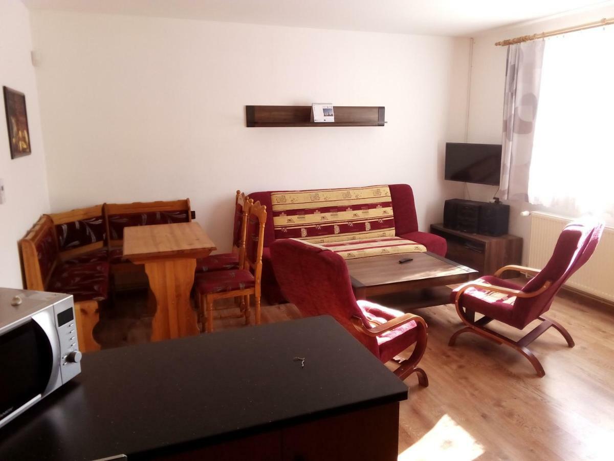 Ubytovani 67 Villa Kuncice nad Labem Екстериор снимка